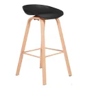 SILLA BAR GINGER NEGRO CON PATAS DE MADERA CAFE