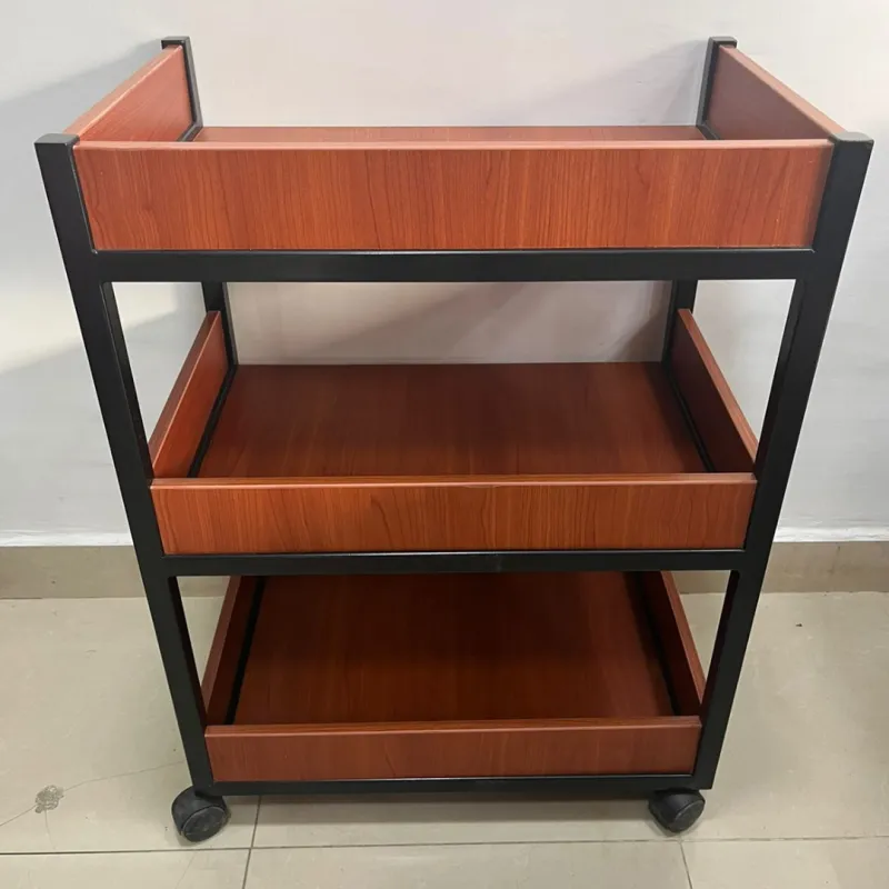 MESA RODANTE DE CURACIONES