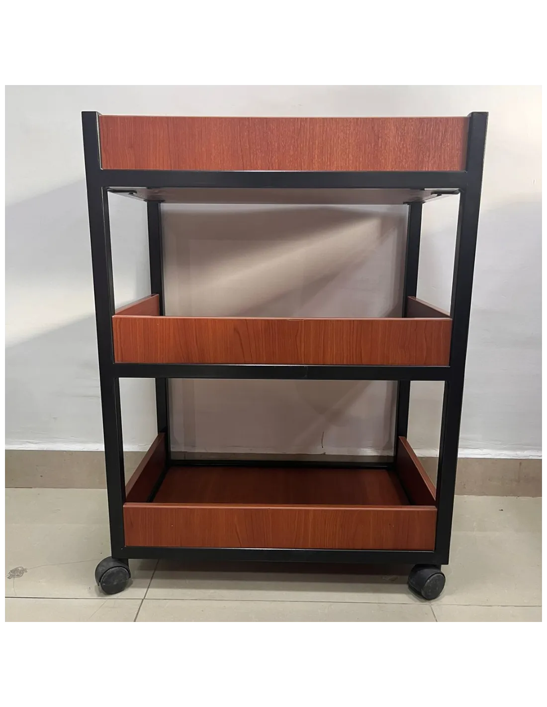MESA RODANTE DE CURACIONES