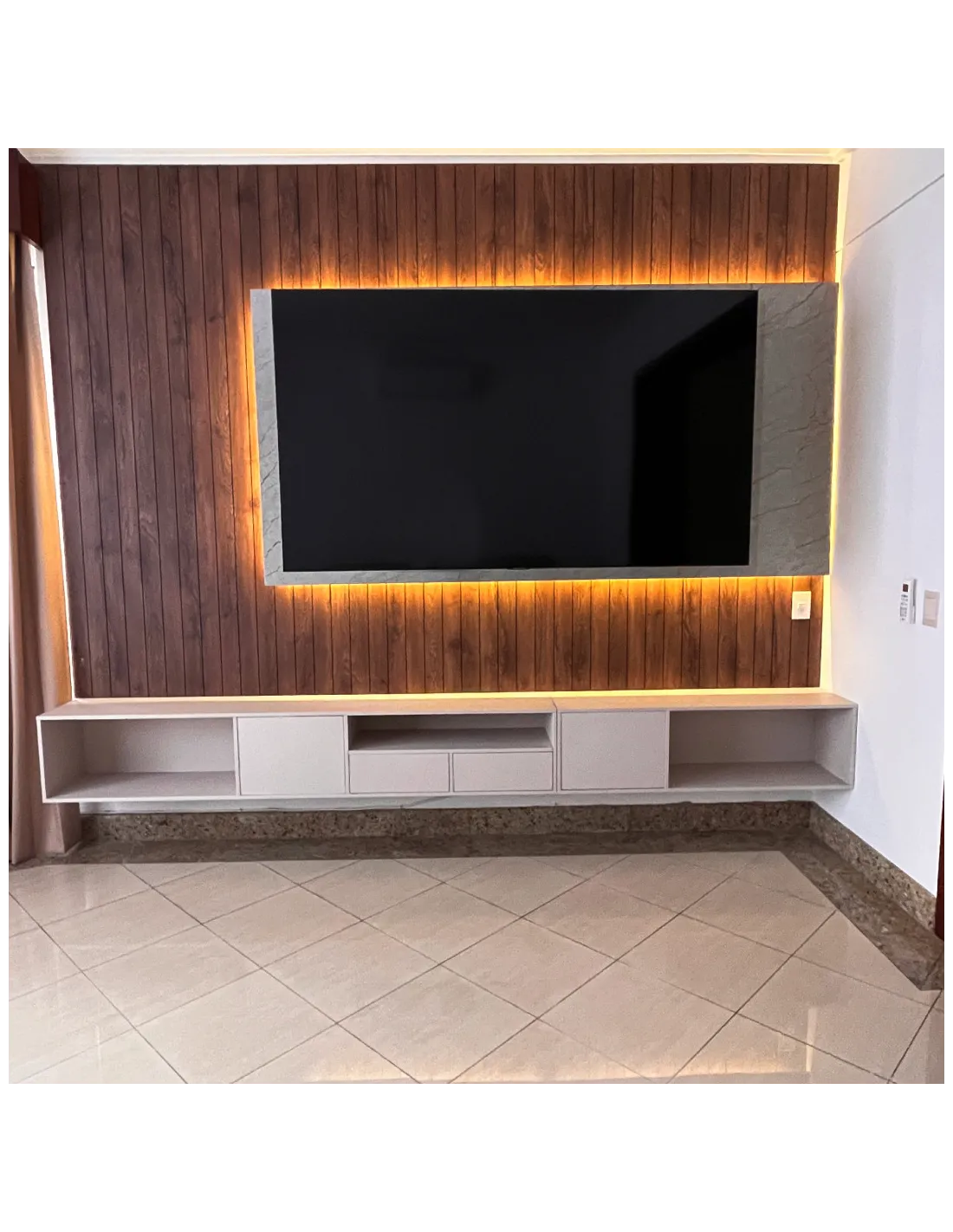 MODULAR DE TV  BOSNIA