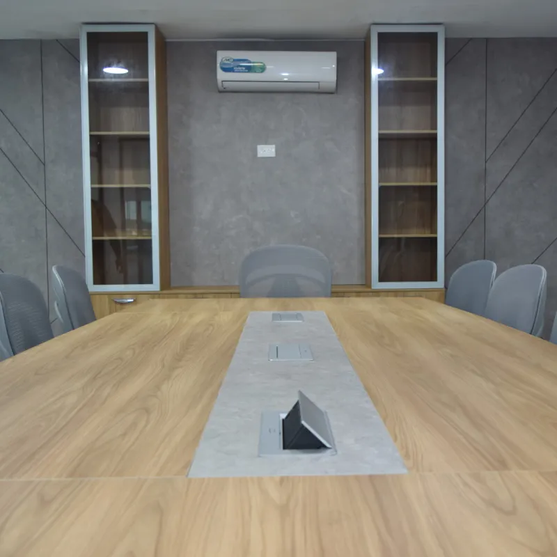 MESA DE JUNTAS SOLIS /  PARA 10 PERSONAS