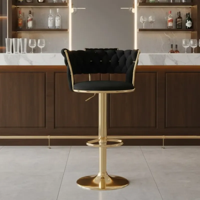 SILLA BAR KIARA NEGRA CON BASE DORADA