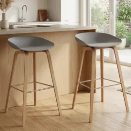 SILLA BAR GINGER ASIENTO GRIS SOPORTE MADERADA