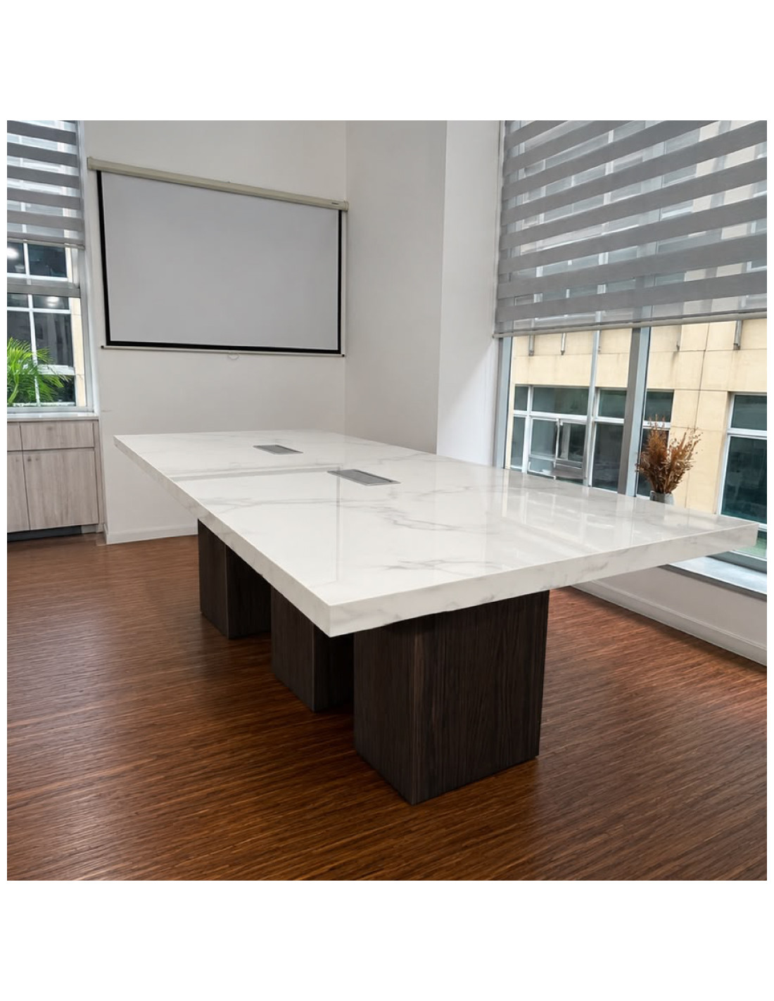 MESA DE REUNION DOROTHEA EN PORCELANATO / 10 A 12 PERSONAS