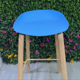 SILLA BAR GINGER COLOR AZUL SOPORTE MADERADA