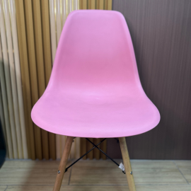 SILLA VISITA EAMES SLIM COLOR ROSADO