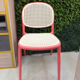SILLA VISITA FLOYD CUERPO ROSADO