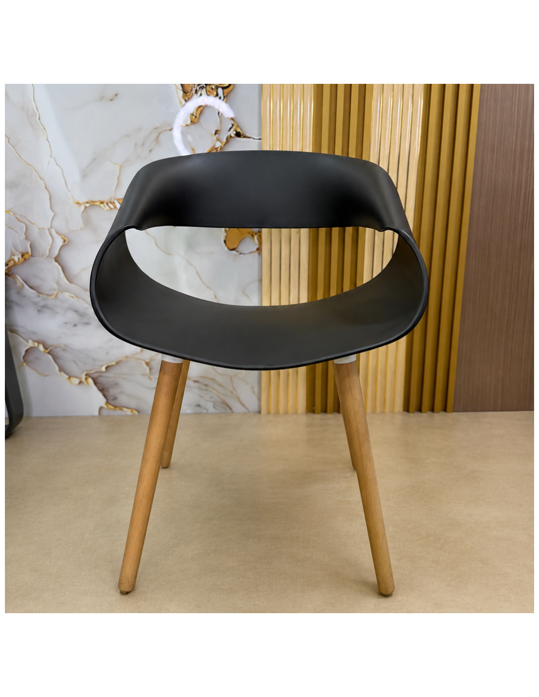 SILLA MERCY FIJA EN COLOR NEGRO