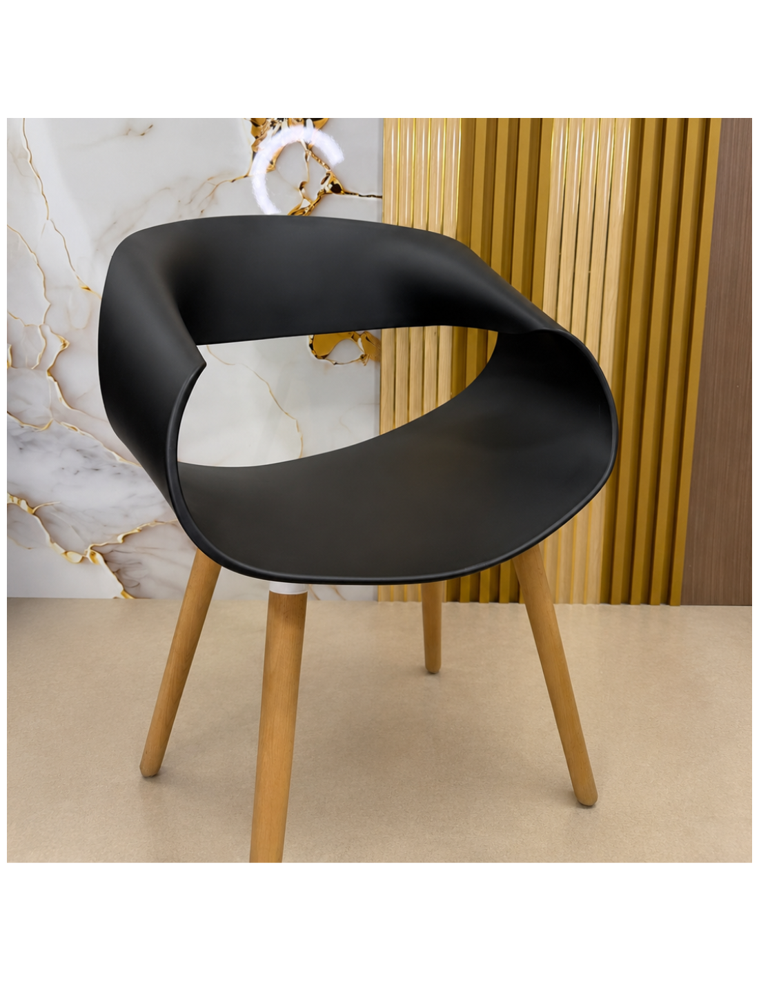 SILLA MERCY FIJA EN COLOR NEGRO