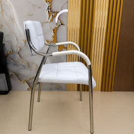 SILLA MILOS EN CUERINA BLANCA CON ESTRUCTURA CROMADA 2