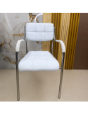 SILLA MILOS EN CUERINA BLANCA CON ESTRUCTURA CROMADA
