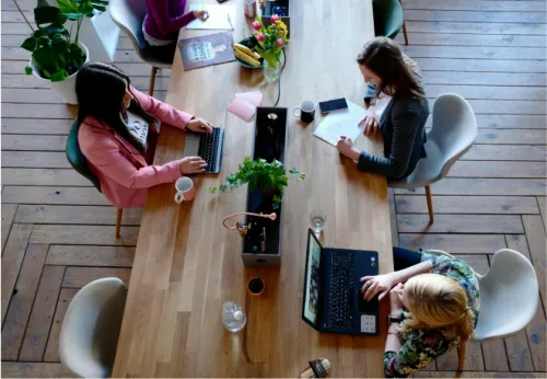 Diseño de Oficinas Coworking que Maximizan Productividad y Bienestar